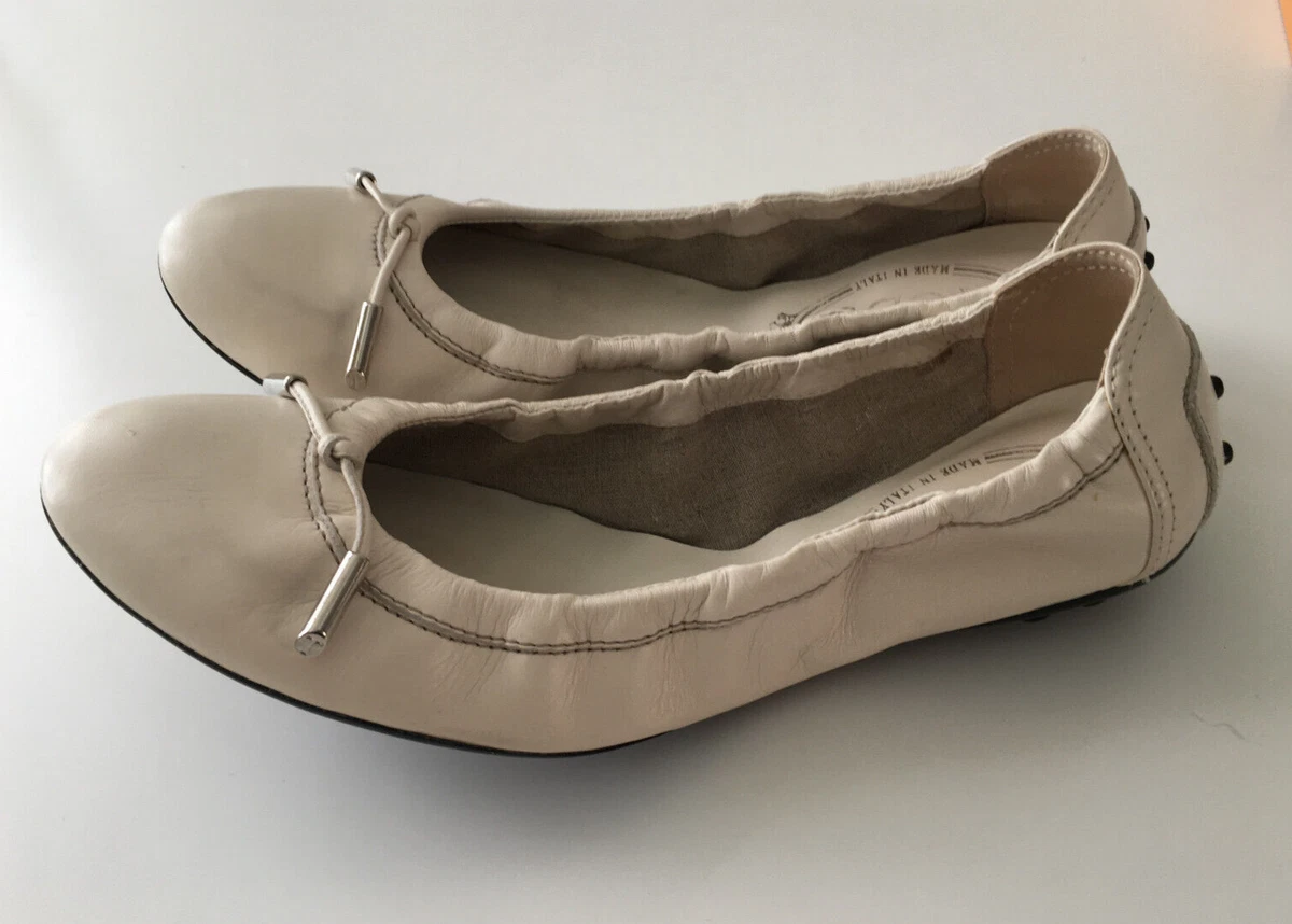 Ballerines Tod's En Cuir Blanc - Taille 36.5, Occasion Peu Portées