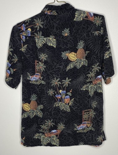 Batik Bay Uomo Taglia S M Camicia Tropicale Hawaiana Vintage Auto Barca Martini LEGGI - Foto 2 di 9