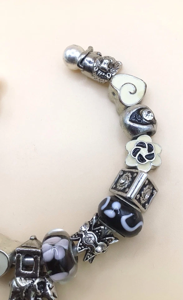 Charms Spangen Armband schwarz-weiß versilbert / Murano Glas 16 Beads Unikat 🎀 - Bild 4 von 4