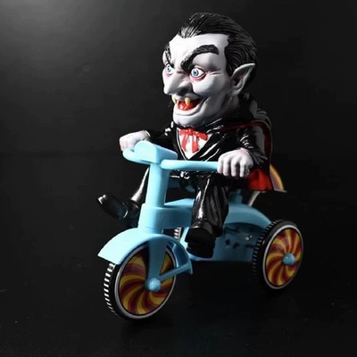 PLANET-X TRIKES OF TERROR VAMPIRE COUNT DRACU Blue Vinyl Sofubi Figure H13CM/5in