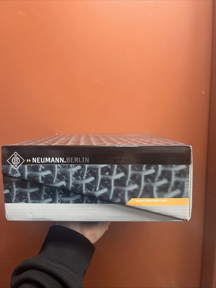 BRAND NEW IN BOX Nickle Neumann TLM 102 Microphone - TLM102 CONDENSER MIC - Image 2 of 4