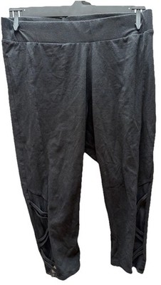 Torrid Size 1 (1X- 14/16) Black Capri Leggings w/ Mesh Lace Trim Bottom Unique