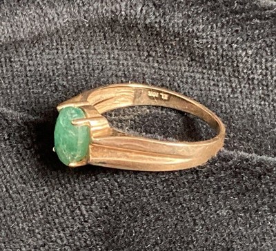 Natürlicher Smaragd Ring 10k Gelbgold, Größe 8, Top Zustand!