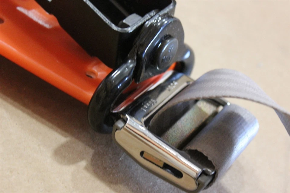 Retractor de cinturón de seguridad Cavalier 95-97 12364515 trasero izquierdo Chevrolet fabricante de equipos originales de fábrica Foto 4 de 4