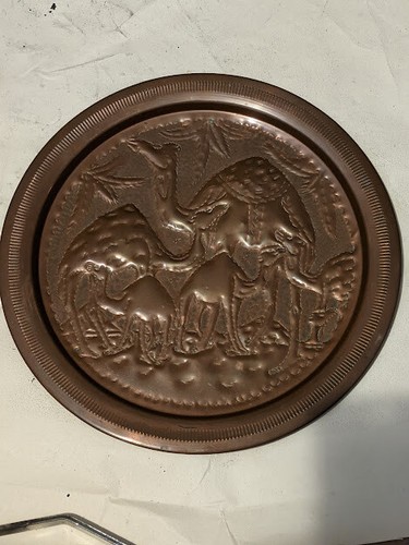 VINTAGE COPPER ARABIC MIDDLE EASTERN ROUND TRAY CAMEL DESIGN 15" - 第 1/12 張圖片