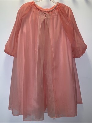 Vintage Chevette 1960's Short  Pink  Ombré  Overlay Robe & Gown Med