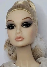 Integrity Toys FR 2025 Jason Wu  ICONIC MOMENT POPPY PARKER DRESSED DOLL NRFB