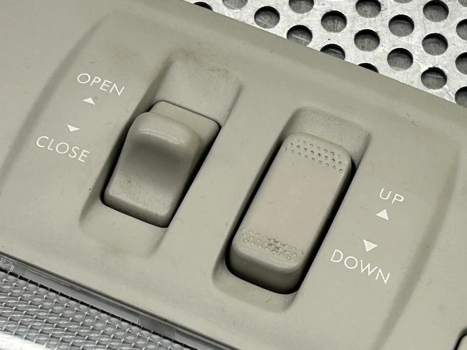 Subaru Impreza WRX 2008-2014 cúpula superior mapa luz techo corredizo interruptor de control gris Foto 3 de 4