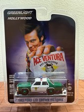 1:64 GREEN MACHINE LIGHT Chase Ace Ventura ‘83 Ford Crown Victoria Miami Police