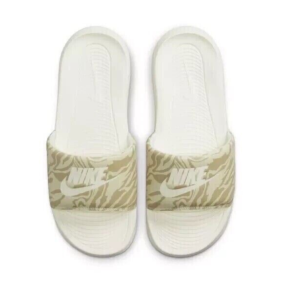 New Nike Victori One Animal Print Slides Sandals CN9676-105 New Nike Victori One Animal Print Slides Sandals CN9676-105