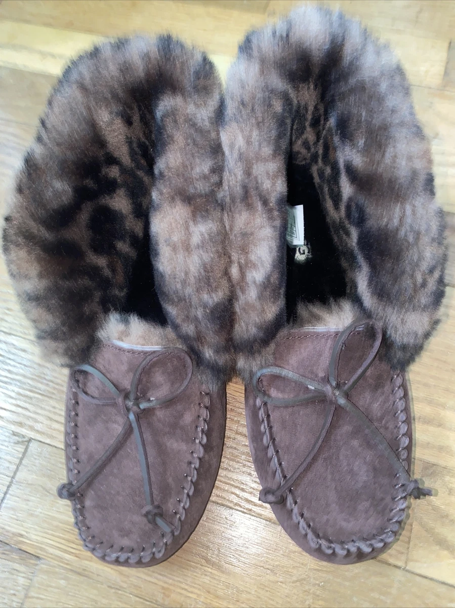 UGG Women s Chickaree I Moccasin Dark Brown Boots Size 6. 1007716