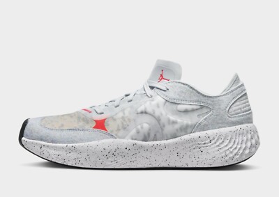 Original Jordan Delta 3 Low  ( Herren UK Größe: 10 EUR 45 ) Pure Platinum / Infrared