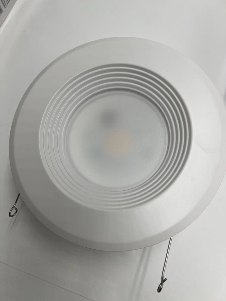 (QTY 2) Halco 6" ProLED Select Retrofit Downlight 87984 120V 10.5 Watt Dimmable - Image 3 of 4