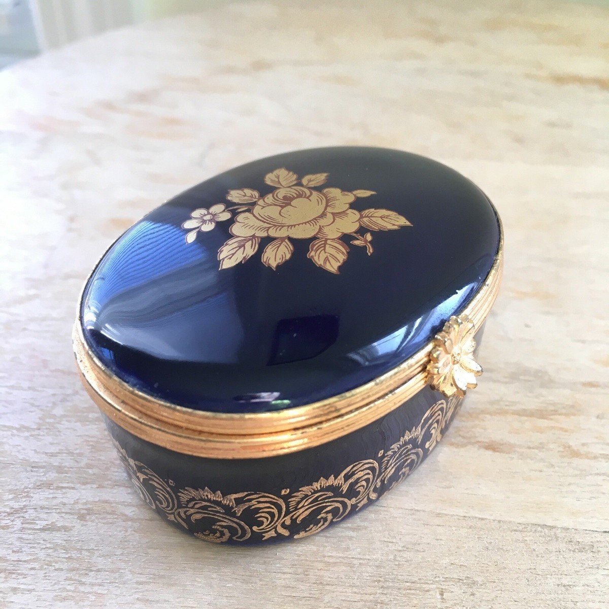 Limoges Box France L. Bernardaud Vintage Porcelain Trinket Vanity
