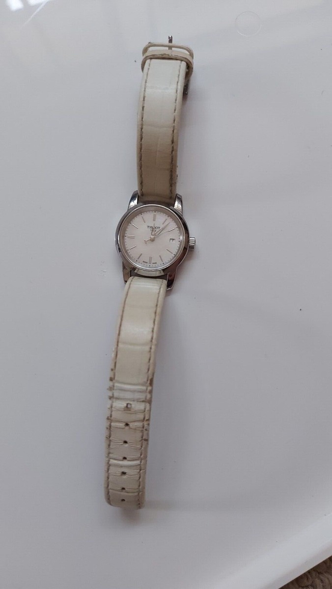 TISSOT ティソ T033210A クォーツ 腕時計 Tissot T-Classic Dream White/Silver Sapphire Crystal