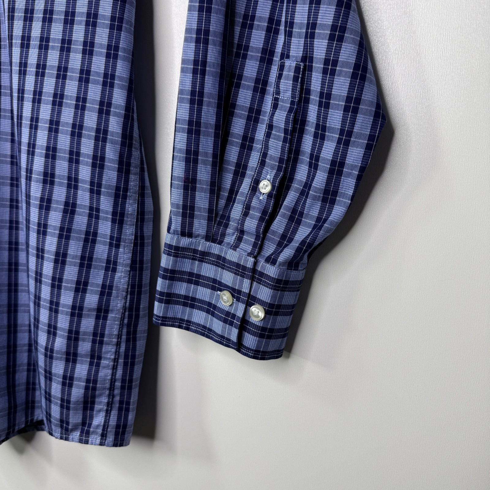 Boss Hugo Boss Dress Shirt ​| Slim Fit | Finest Italian Fabric | Size 43/17 (XL) thumbnail 5