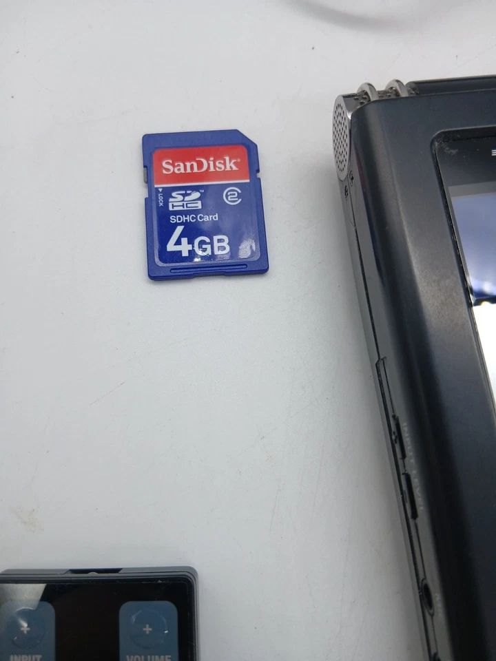 Edirol Roland R-09HR | High-Resolution WAVE/MP3 sound recorder - 4GB SD Card - Image 4 of 4