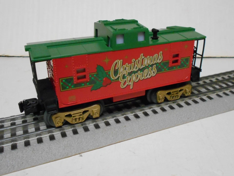 LIONEL 2223020-C CHRISTMAS CELEBRATION CABOOSE w INTERIOR LIGHTS O GAUGE NEW - Image 2 of 3