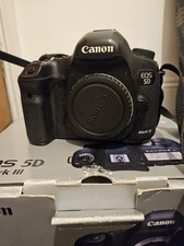 Canon 5D Mark III Body Only 28k Shutter Count Original Box And 2x Chargers