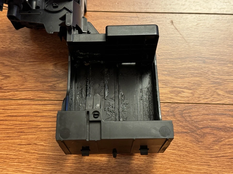 OEM 2000-2006 Mercedes-Benz CL500 CL600 Front Center Pop Out Cup holder RARE NLA - Image 4 of 4