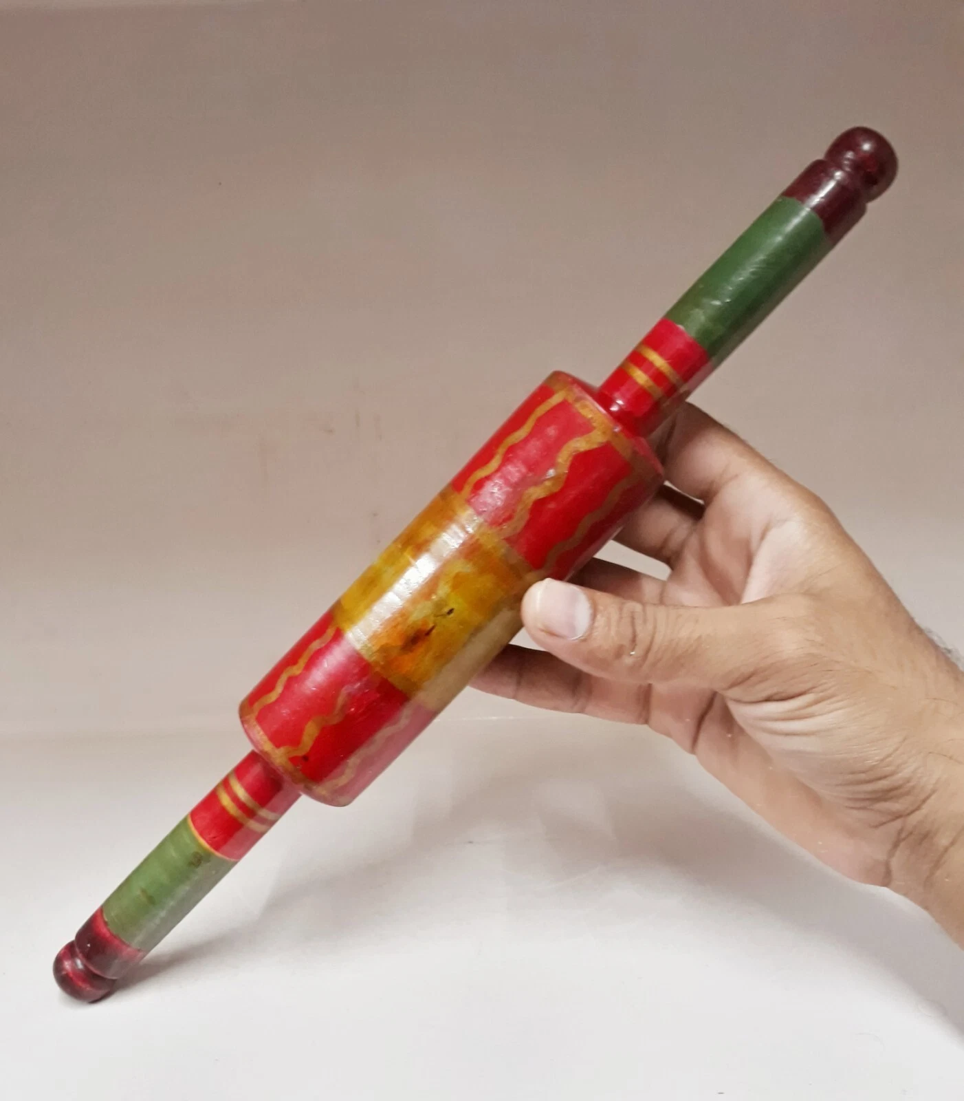 Vintage Wooden Rolling pin Lacquered Swirl Design Tortilla Bread Bakers.