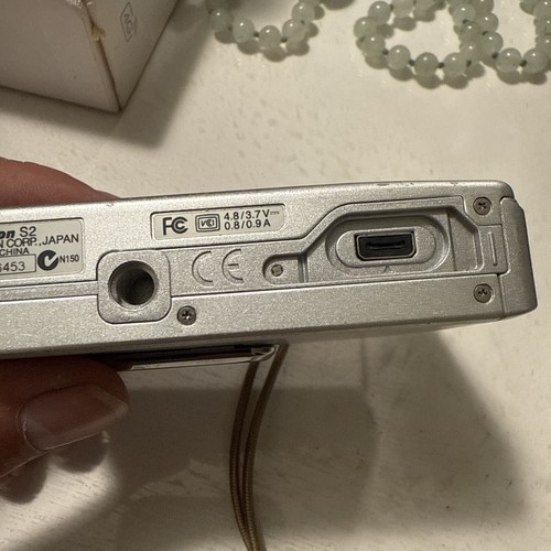 Nikon CoolPix S2 5MP Digital Camera Silver Not Tested - Picture 5 of 8
