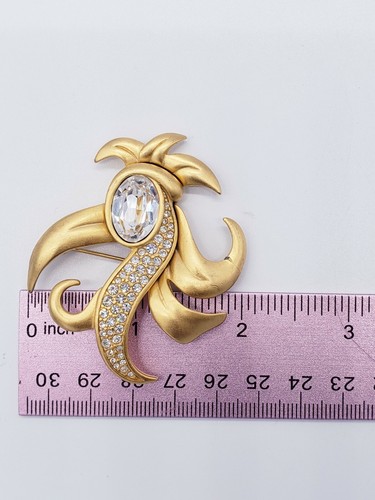 Vintage SWAROVSKI Swan Logo Signed Matte Gold Crystals Abstract Crow Bird Brooch - Picture 12 of 12