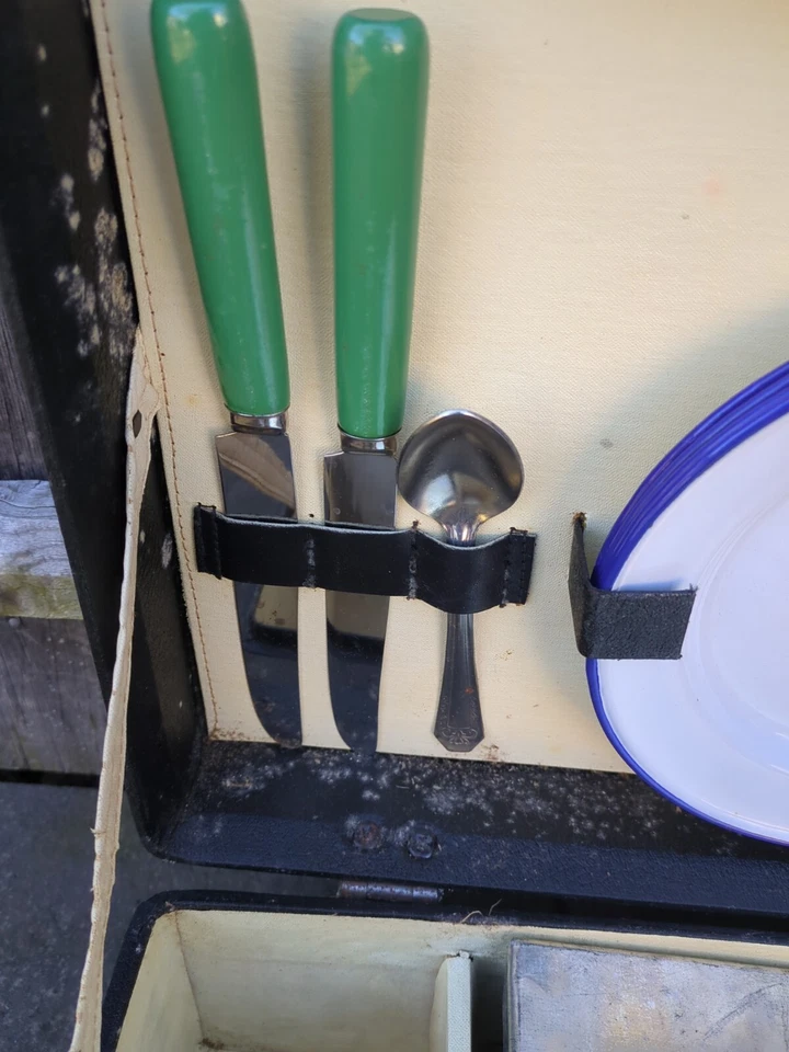 Antique 1920s 30s Automobile PICNIC Set Partial Jade Green Handles W/ Case - Image 2 of 4