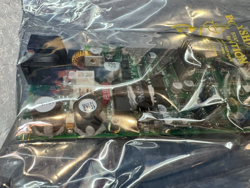 PCB Power 27675-001 (NUEVO), serie Carefusion LTV Foto 3 de 4