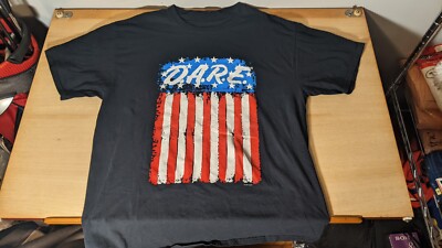 Retro Style Dare T Shirt Black American Flag Mens Large D.A.R.E. Blue Red White