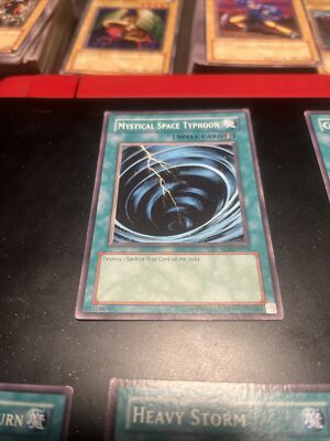 Mystical Space Typhoon - SD2-EN014 - Unlimited Edition - YuGiOh