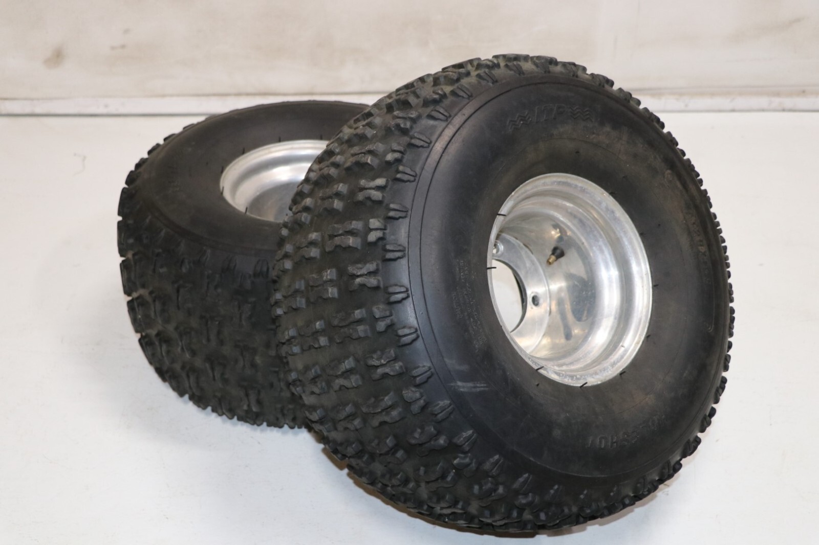 ITP HOLESHOT rear tires aluminum wheels rims Yamaha Banshee YFZ450