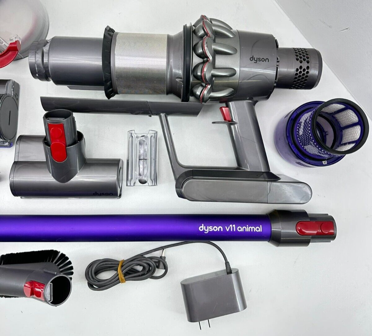 Dyson V11 Animal Cordless Vacuum Purple PreOwned 0031 885609018386