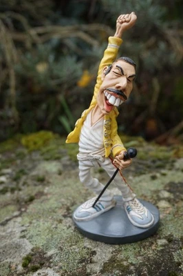 841.3666 FIGURINE STYLE FREDDY MERCURY QUEEN CARICATURE WARREN STRATFORD