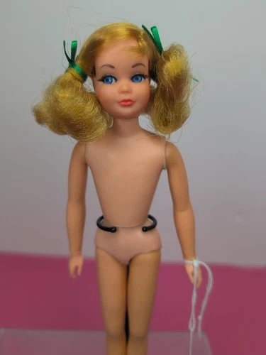 9” Vintage Mattel Barbie Skipper Doll 1960's Original Living Blonde Bend Leg L1