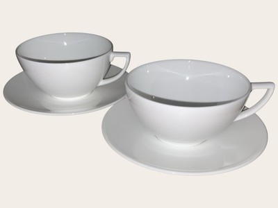 Jasper Conran für Wedgwood 2x Frühstückstassen & Untertassen weiß 2001 eingestellt 