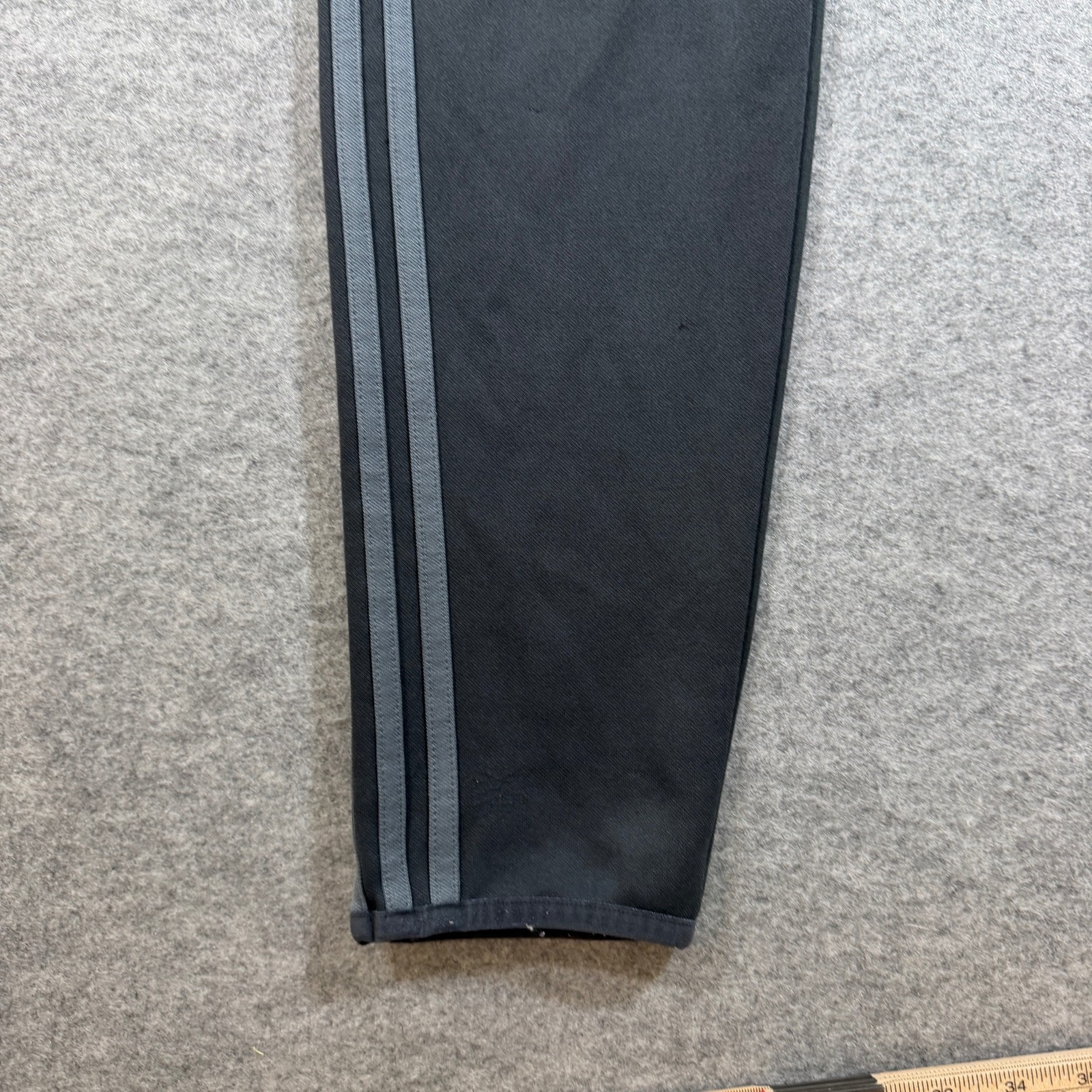 Adidas Track Jogger Mens M Black 3 Stripe Zip Pockets Tapered Athletic Zip Ankle thumbnail 9