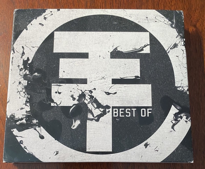 Best of by Tokio Hotel (2CD + DVD, 2011)  **NM** (English & German version CD's)