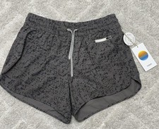 Vuori Clementine 4 Shorts 2.0 Size Medium NWT Chia Stucco
