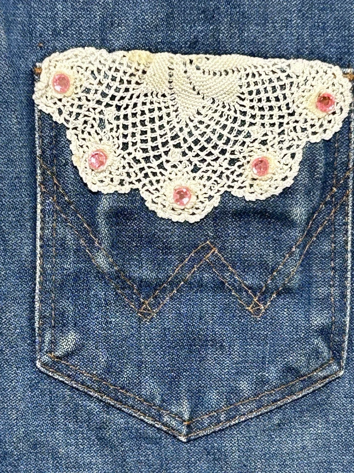 Chaleco de mezclilla Wrangler vintage para mujer mediano de encaje adornado Western Grandmacore Foto 4 de 4