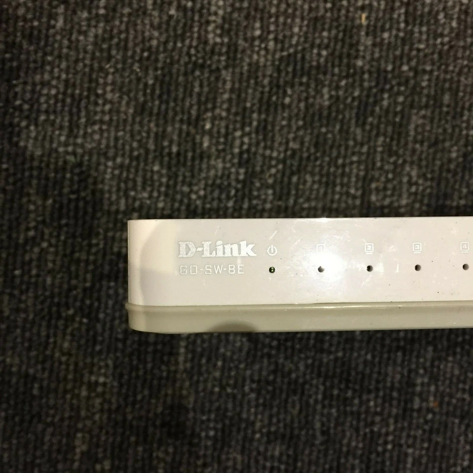 D-LINK GO-SW-8E GENUINE 9 PORT GIGABIT + PSU  UK SELLER FREE P&P  B15 - Image 2 of 4