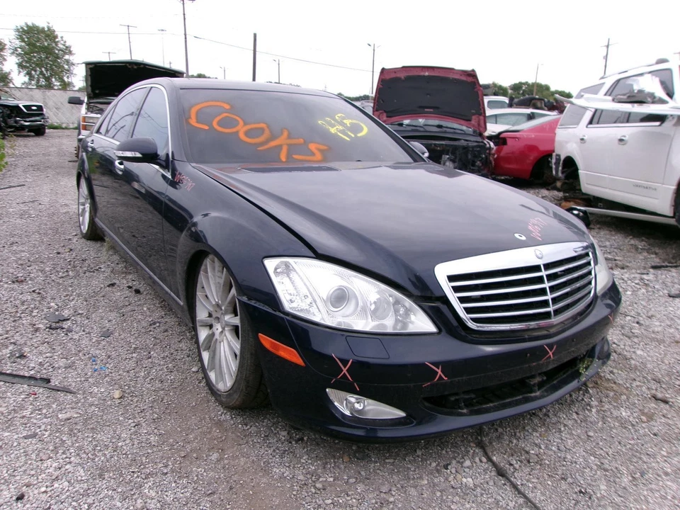 Alternador usado se adapta a: Mercedes-Benz Mercedes clase s 221 2008 tipo S550 AWD a través de Foto 4 de 4