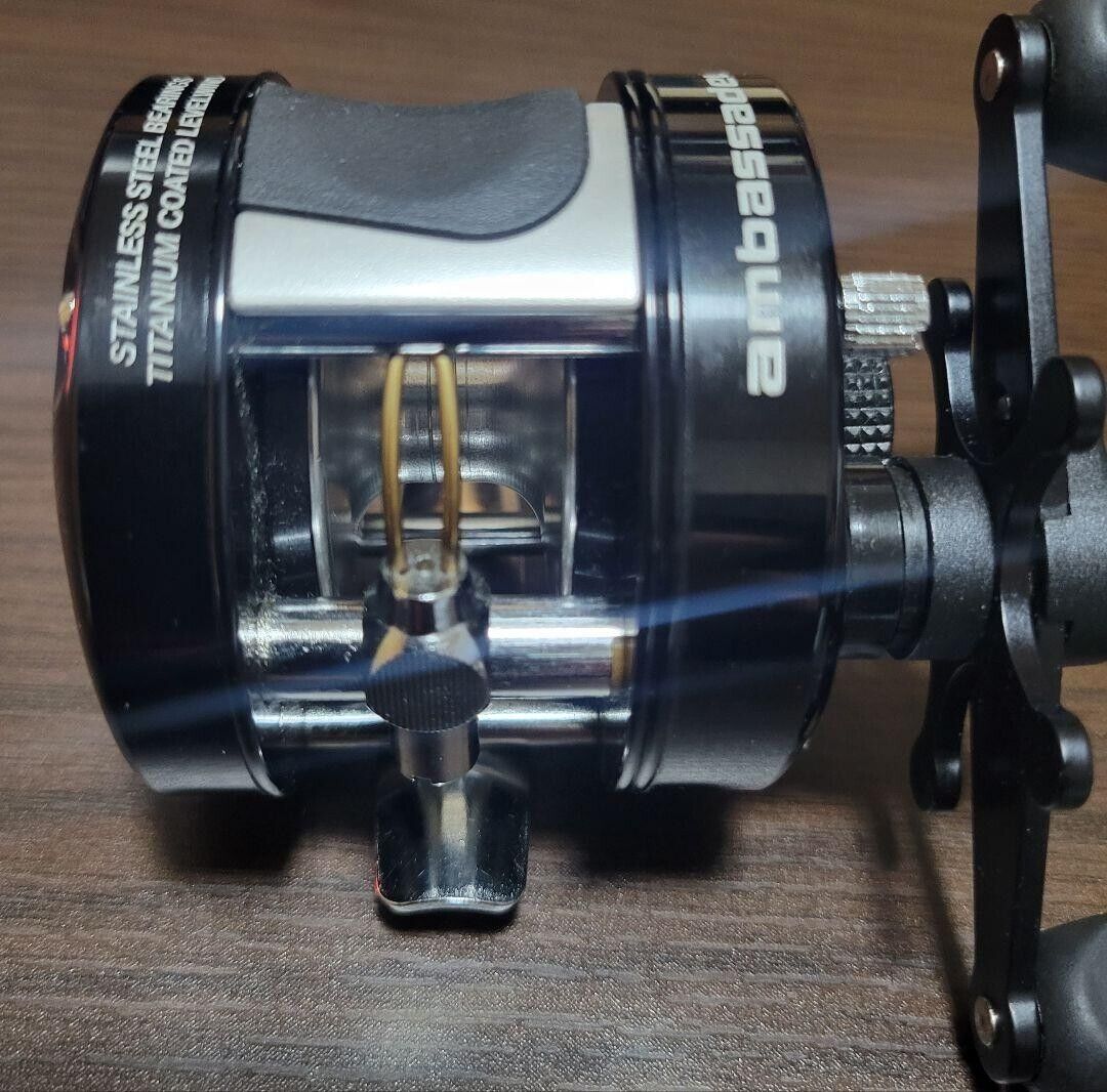 Abu Garcia Ambassadeur UC 4601C Dual2 Deal 2 Black Left Abu Garcia Ambassadeur UC 4601C Dual2 Deal 2 Black Left