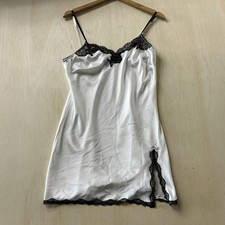 Victoria's Secret Gown Slip Dress Women Medium White Satin Lace Chemise Lingerie