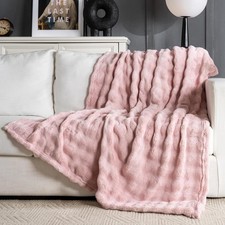 Pink Faux Fur Throw Blanket for Couch, Soft Fluffy Bubble Blanket for Bed Sofa