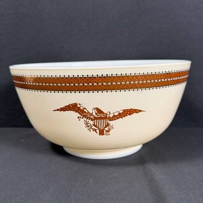 Pyrex Federal Eagle 475-B 3 Qt Mixing Bowl Gold Colonial Eagle Vintage 1967-68