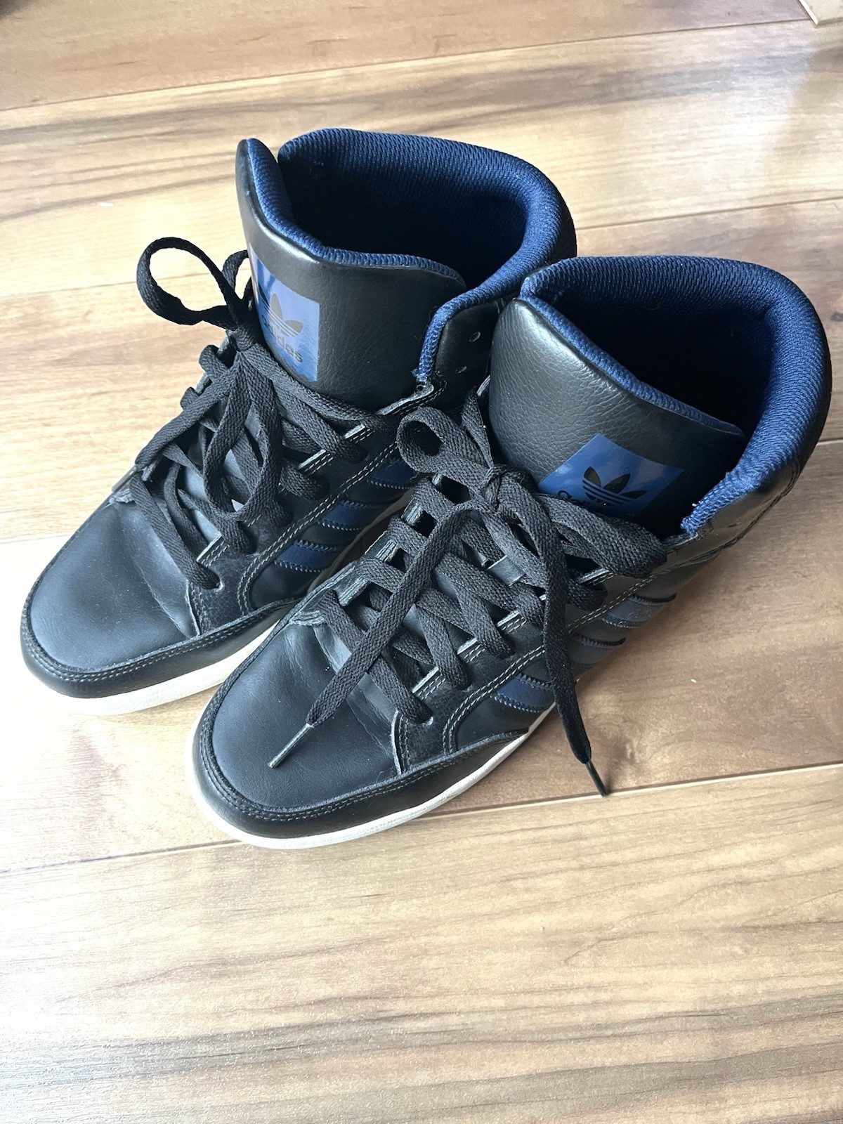 Black Us 9