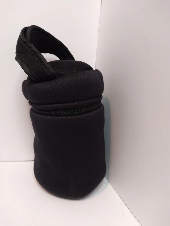 Portabotellas/tazas aisladas Tommee Tippee negro Foto 3 de 4