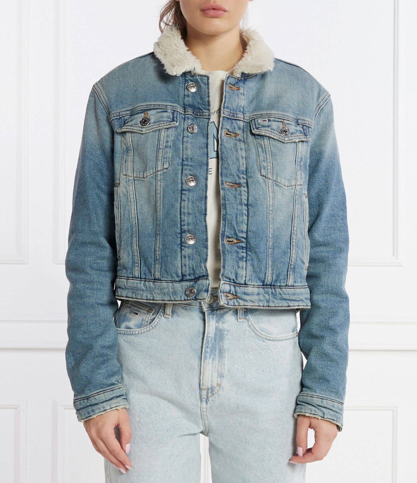 TOMMY JEANS IZZY TEDDY DENIM JACKET SIZE XS image 4