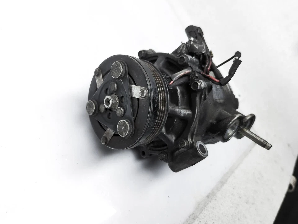 2005-2007 Saab 9-7X Ac Air Compressor Pump + Clutch 25825338 - Image 3 of 4